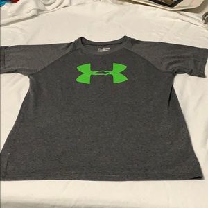 UA short sleeve tee Youth XL